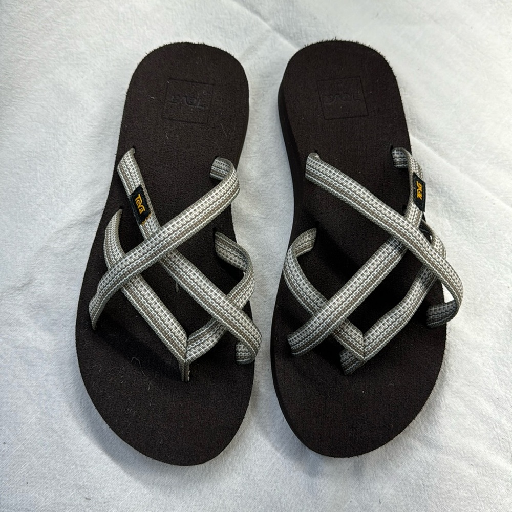 Teva Sandals Sz 6 Excellent Condition
